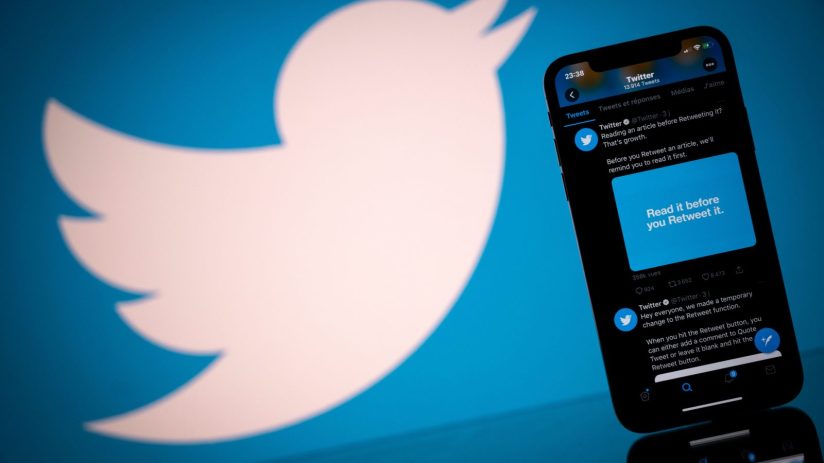 TOPSHOT-FRANCE-US-INTERNET-SOCIAL-NETWORK-TWITTER