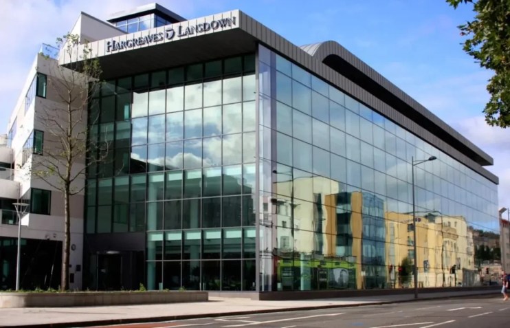 There are 1,322 ISA millionaires that use Hargreaves Lansdown.
