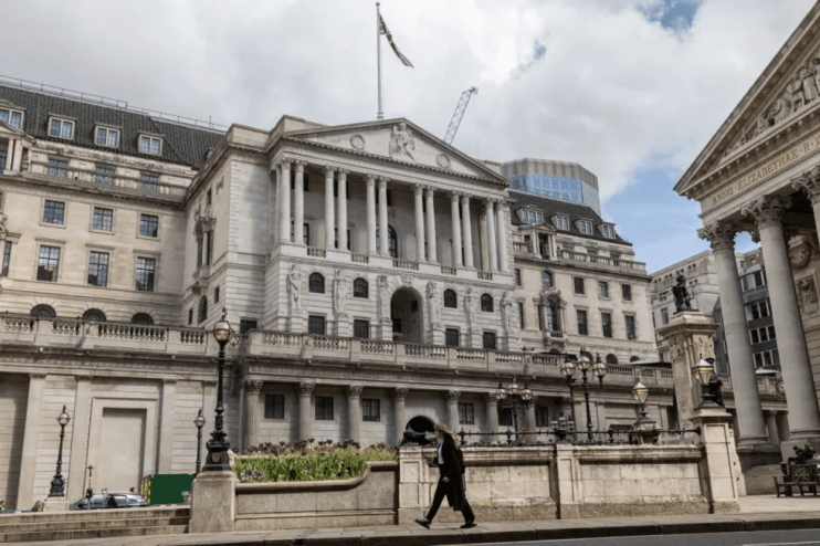 The Bank of England named Standard Chartered as the only bank to have &ldquo;shortcomings&rdquo; in its so-called "living will".