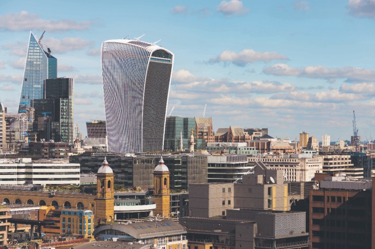 An aerial view of 20 Fenchurch and Canada Skyline including The Willis Building and The Scalpel (52-54 Lime Street).