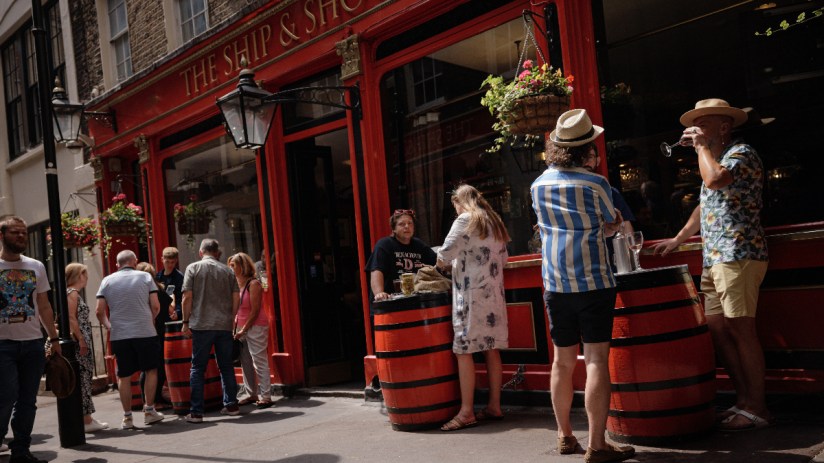 Pub-goers 'vertical drinking'.